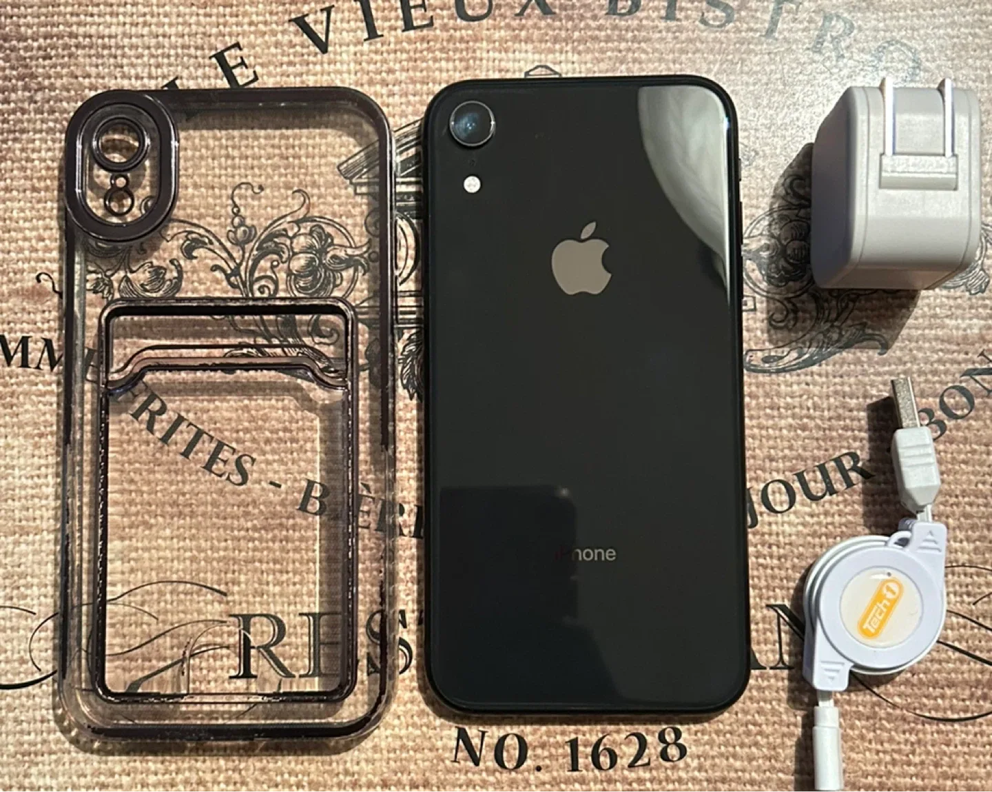 (87%) iPhone XR 64GB-Excellent Con+Accessories.