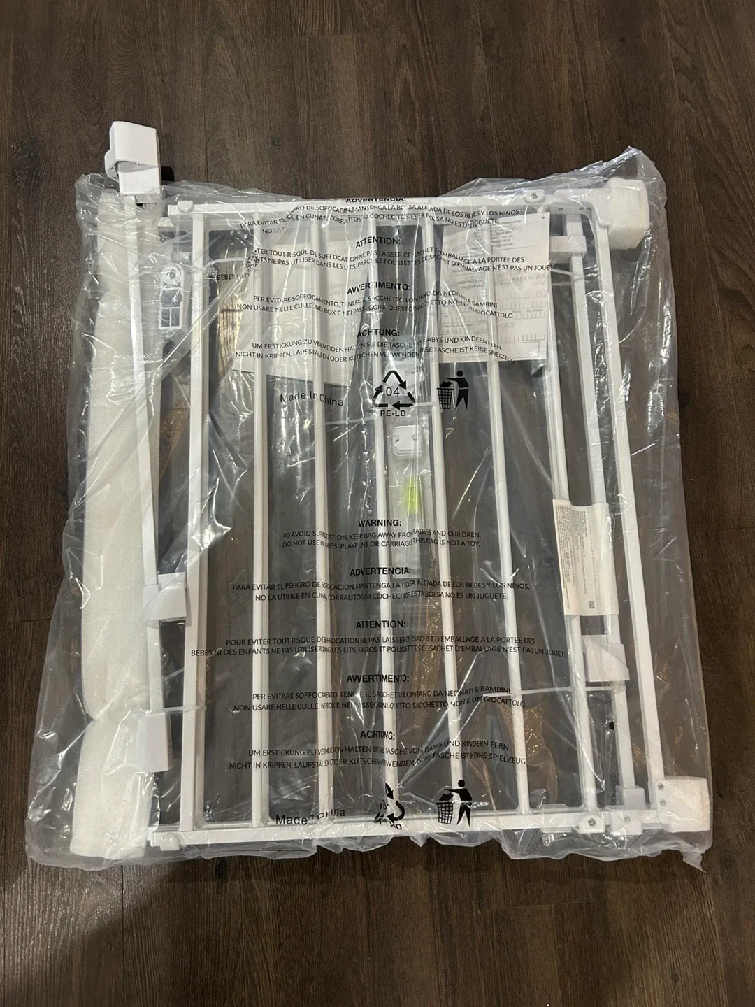 Mypin Upgraded 29-43" No Bottom Bar Baby Gate - Brand new image indicator(6)