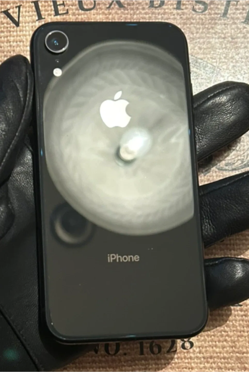 (87%) iPhone XR 64GB-Excellent Con+Accessories. image indicator(3)