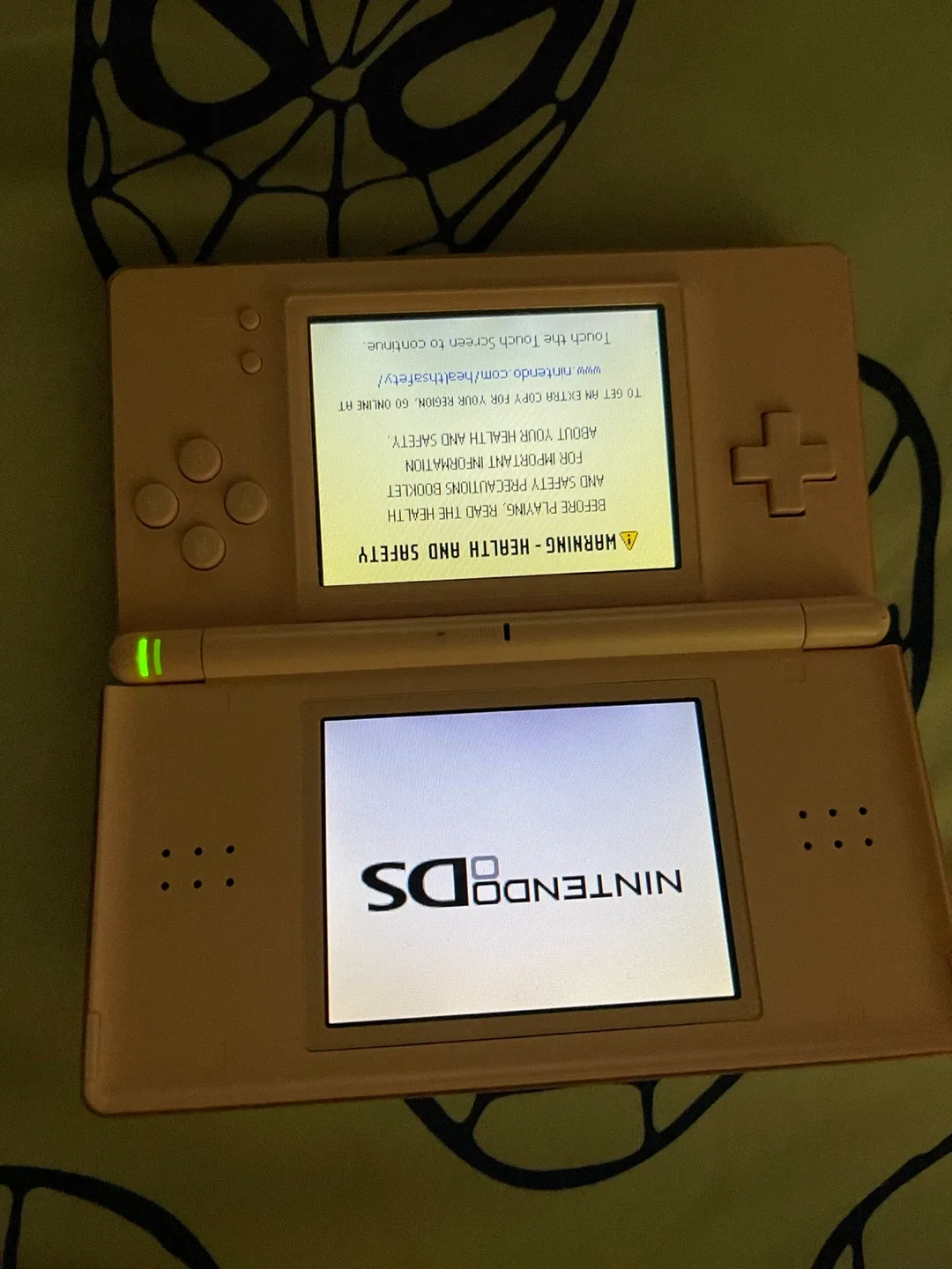 Nintendo DS Lite - Pink image indicator(2)