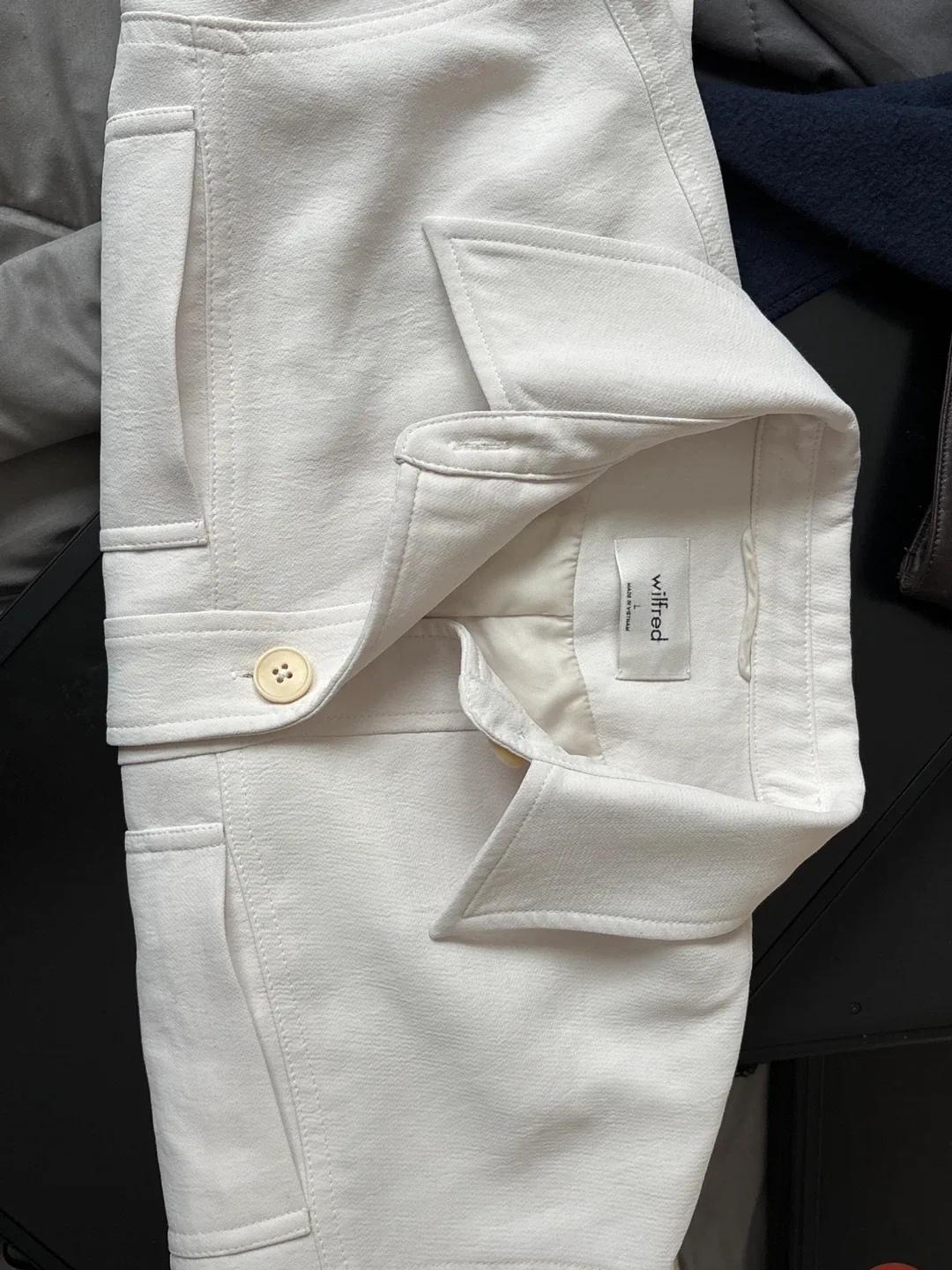 Aritzia Cream Cropped Jacket