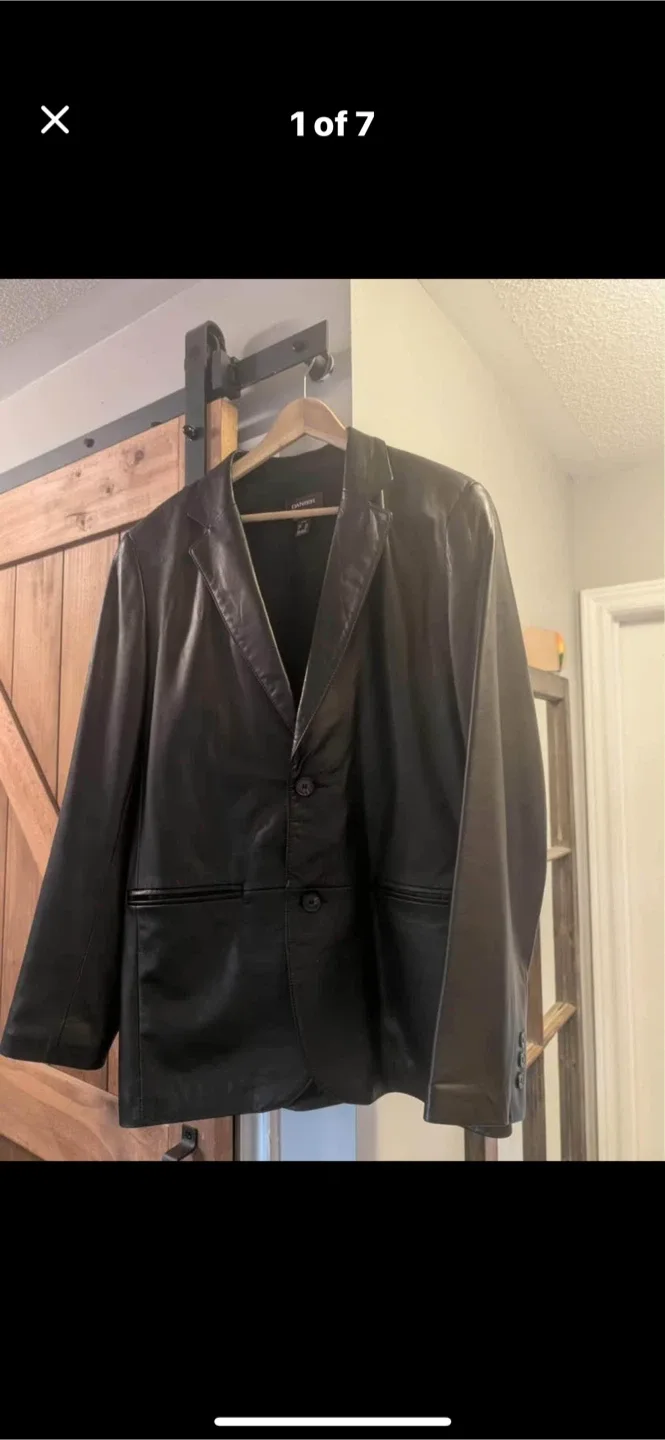 Danier Italian Leather Jacket- Size M/M