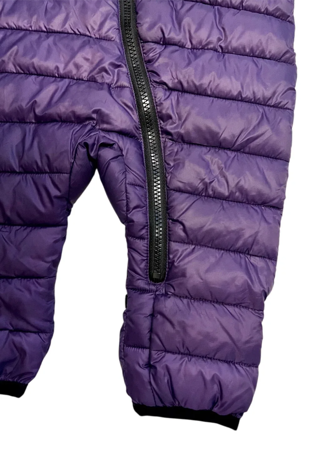 Roots Baby Puffer Bunting Suit-3-6 Months – Excellent Condition image indicator(3)