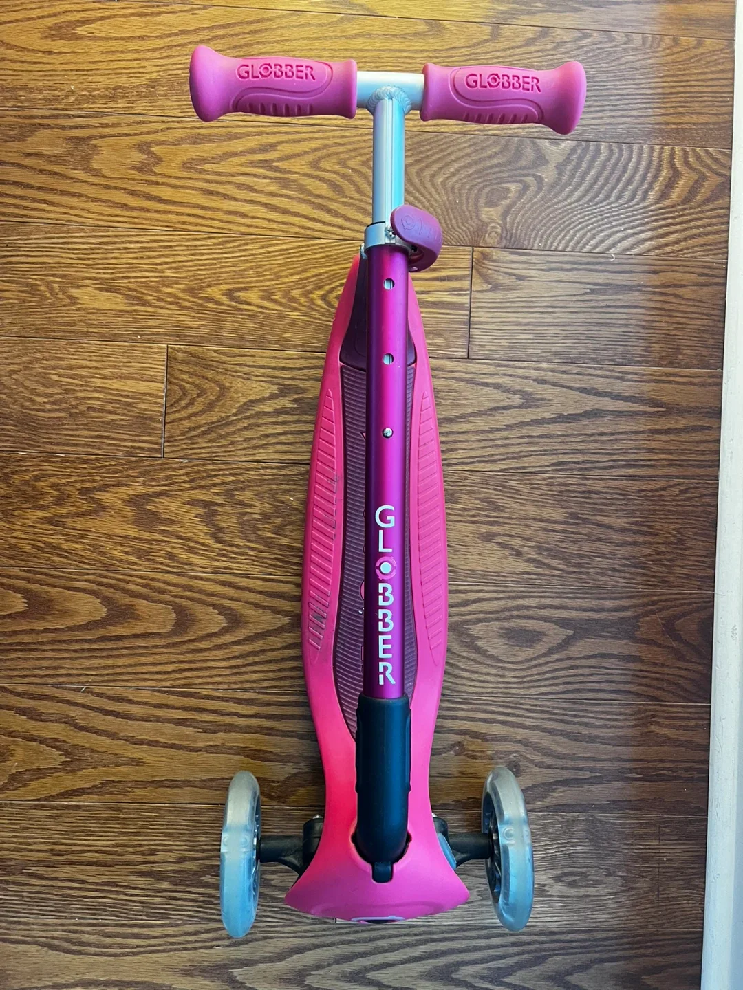 Globber Pink Evo 4 in 1 Scooter image indicator(4)