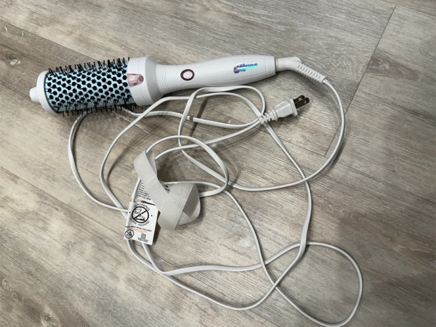 Mane Large Hot Thermal Round Brush image indicator(2)