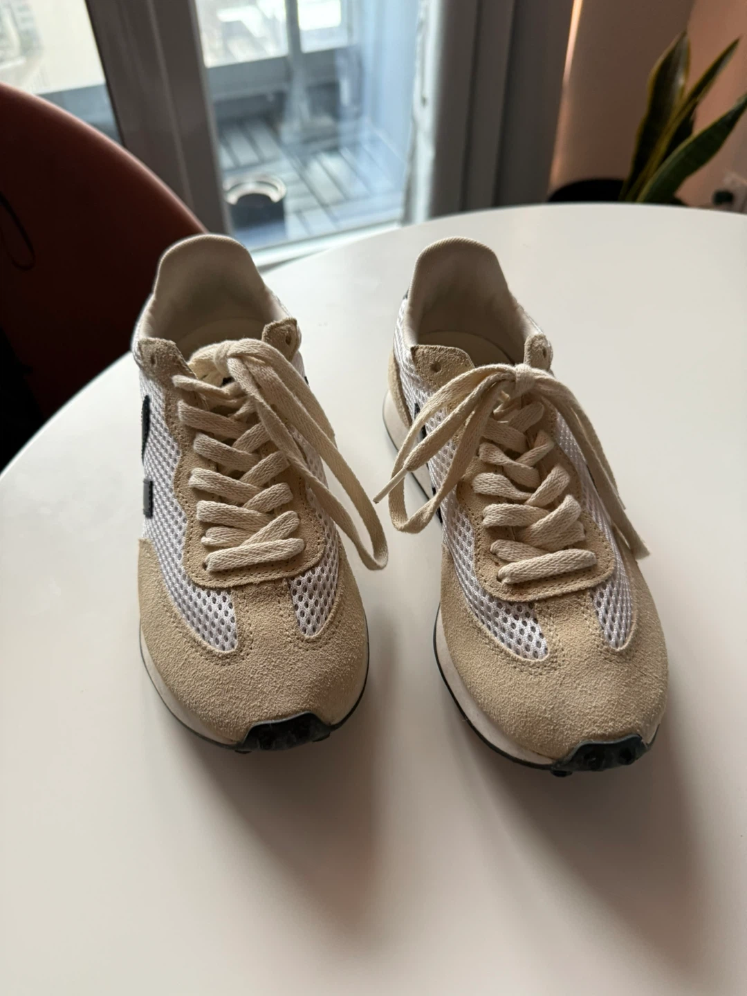 Veja V-10 Sneakers - Size 36 - photo 3