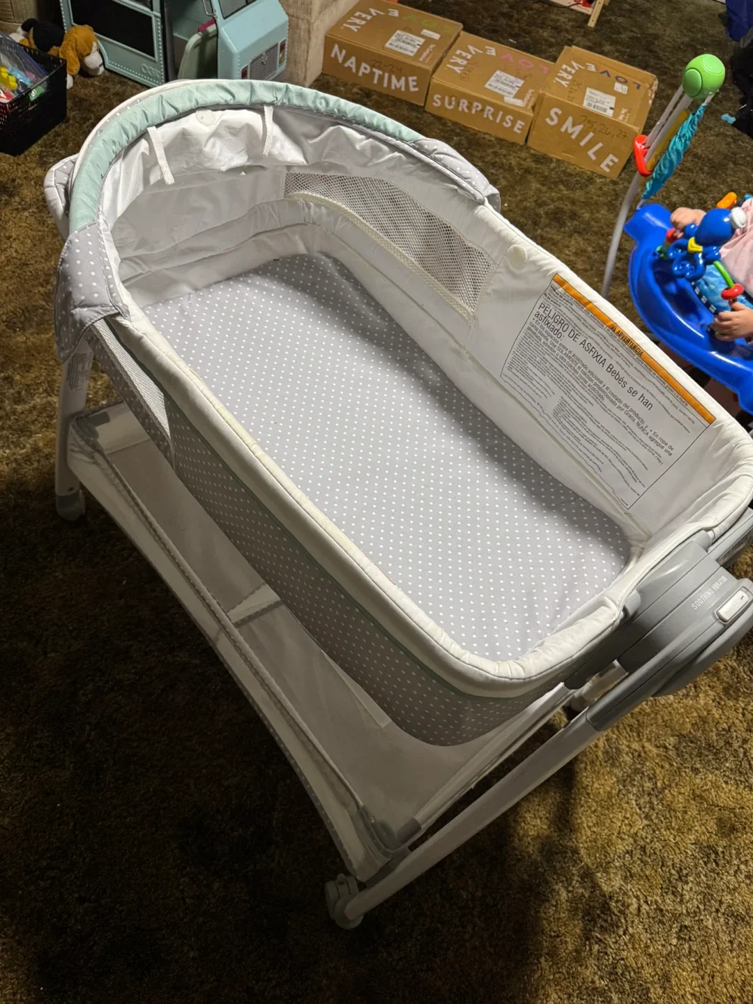 Graco Dream Suite Bassinet image indicator(2)