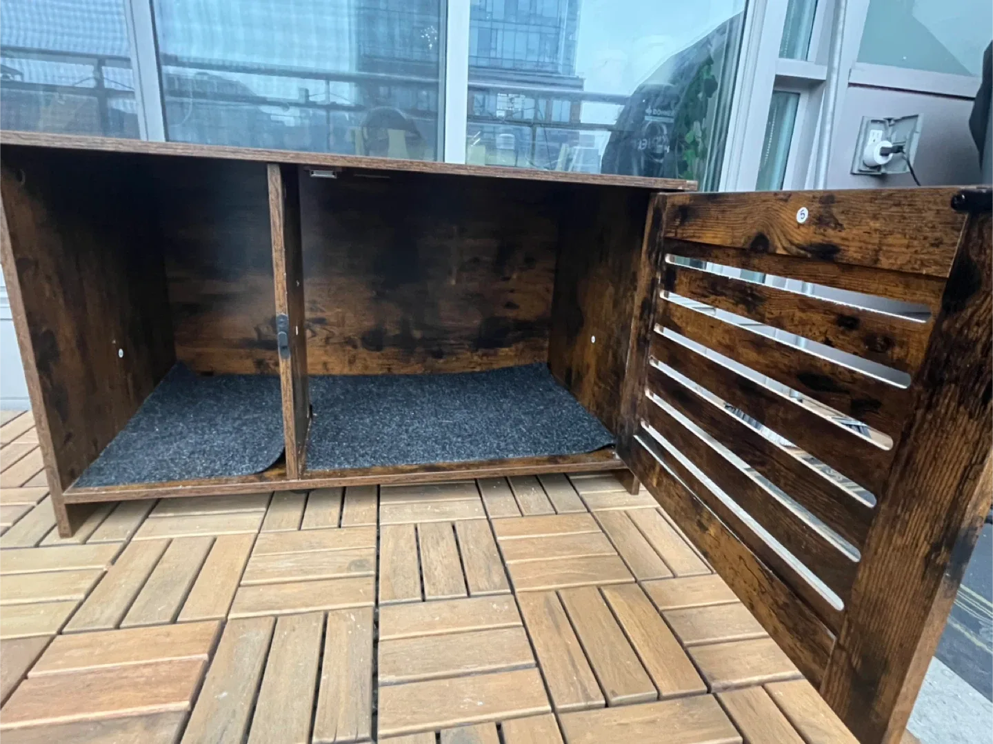 Brown Wooden Pet Litter Box Furniture image indicator(2)