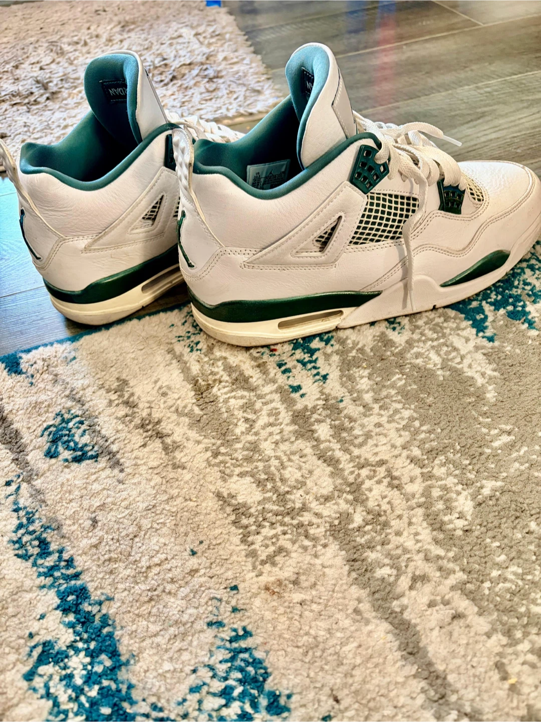 Air Jordan 4 Retro White Emerald US 10.5