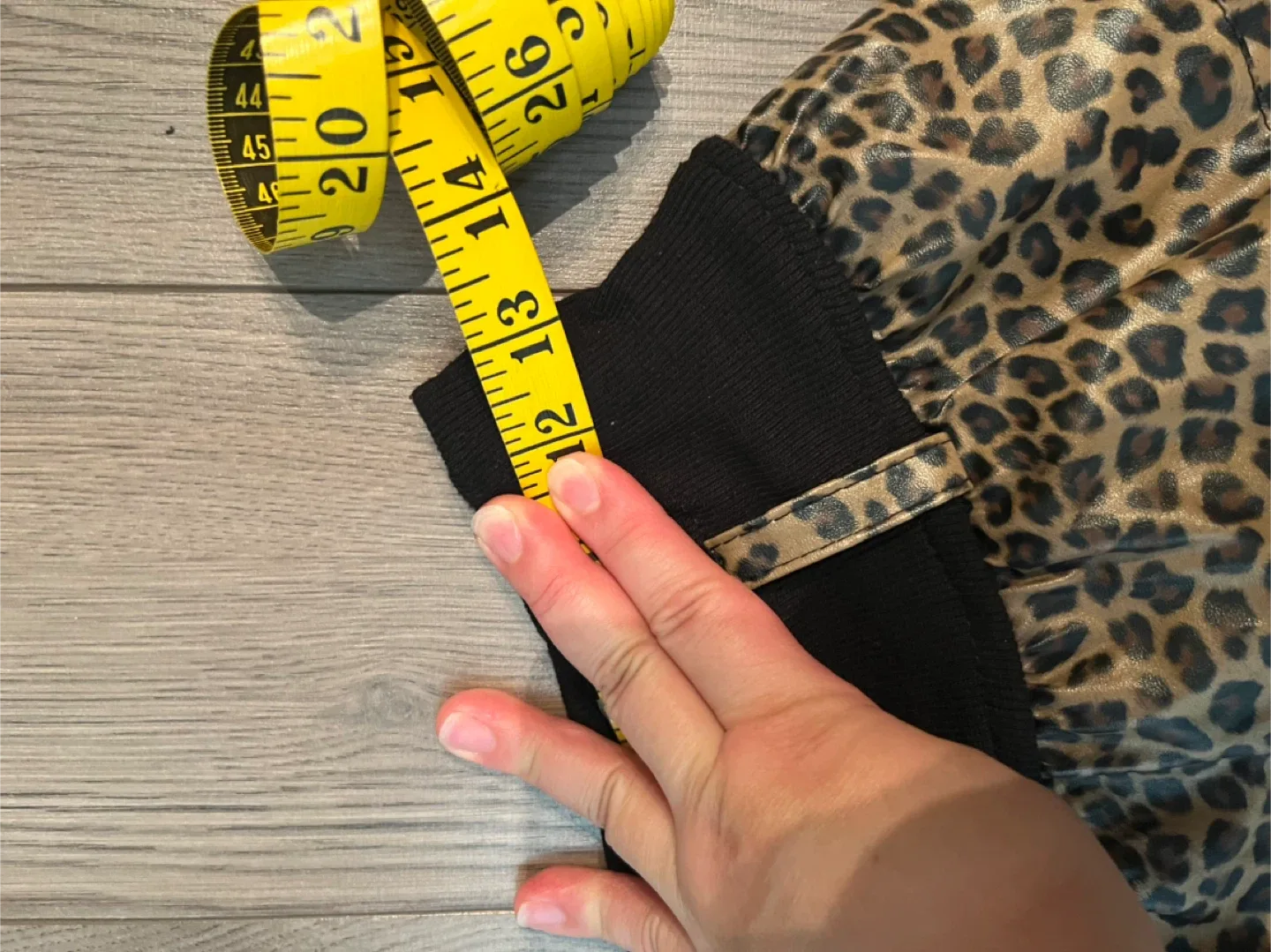 Leopard Print Ruffle Mini Skirt - Size S/M image indicator(4)