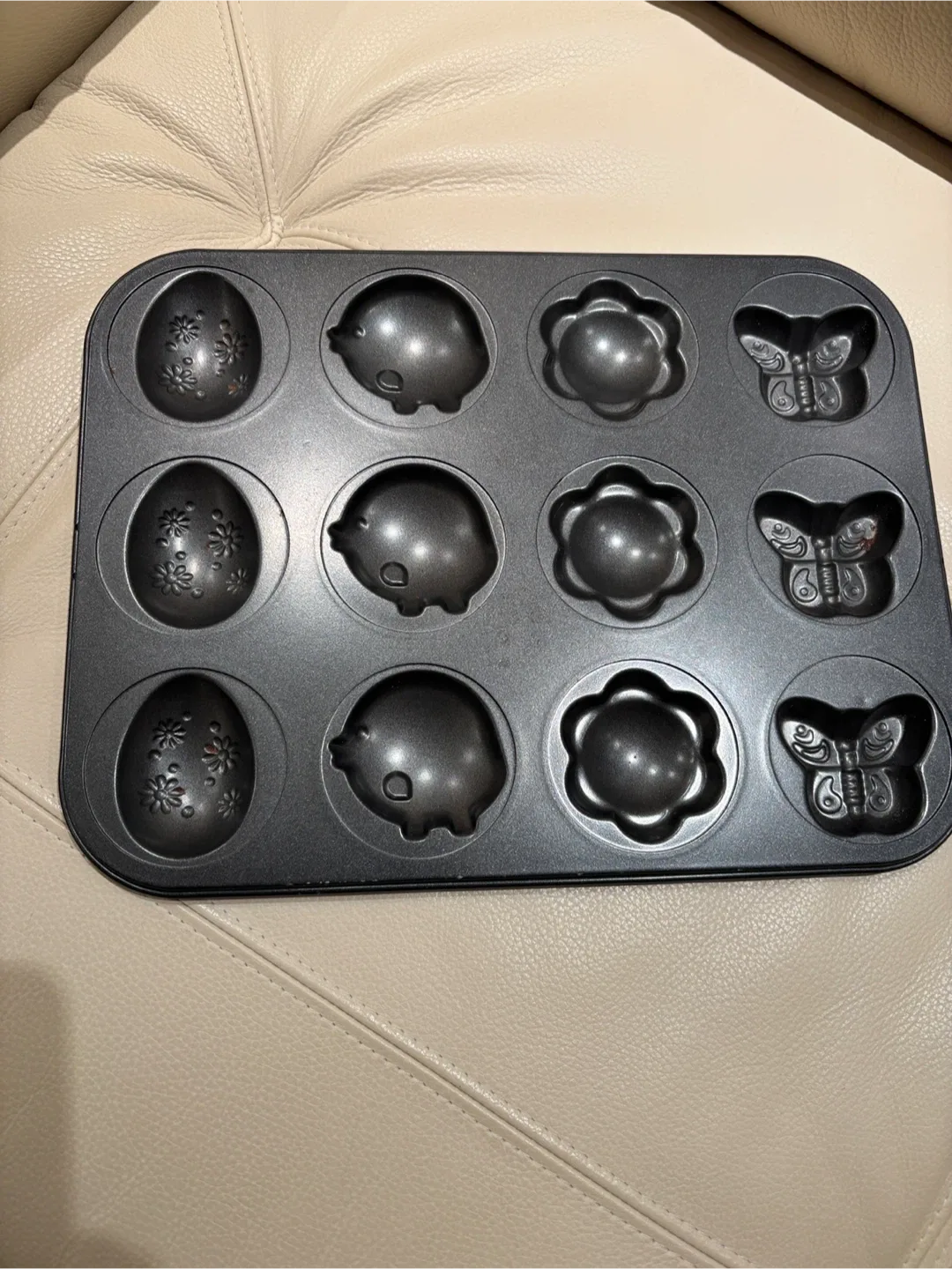 Novelty Cake or chocolate mold Pan - Egg, Pig, Flower, Butterfly