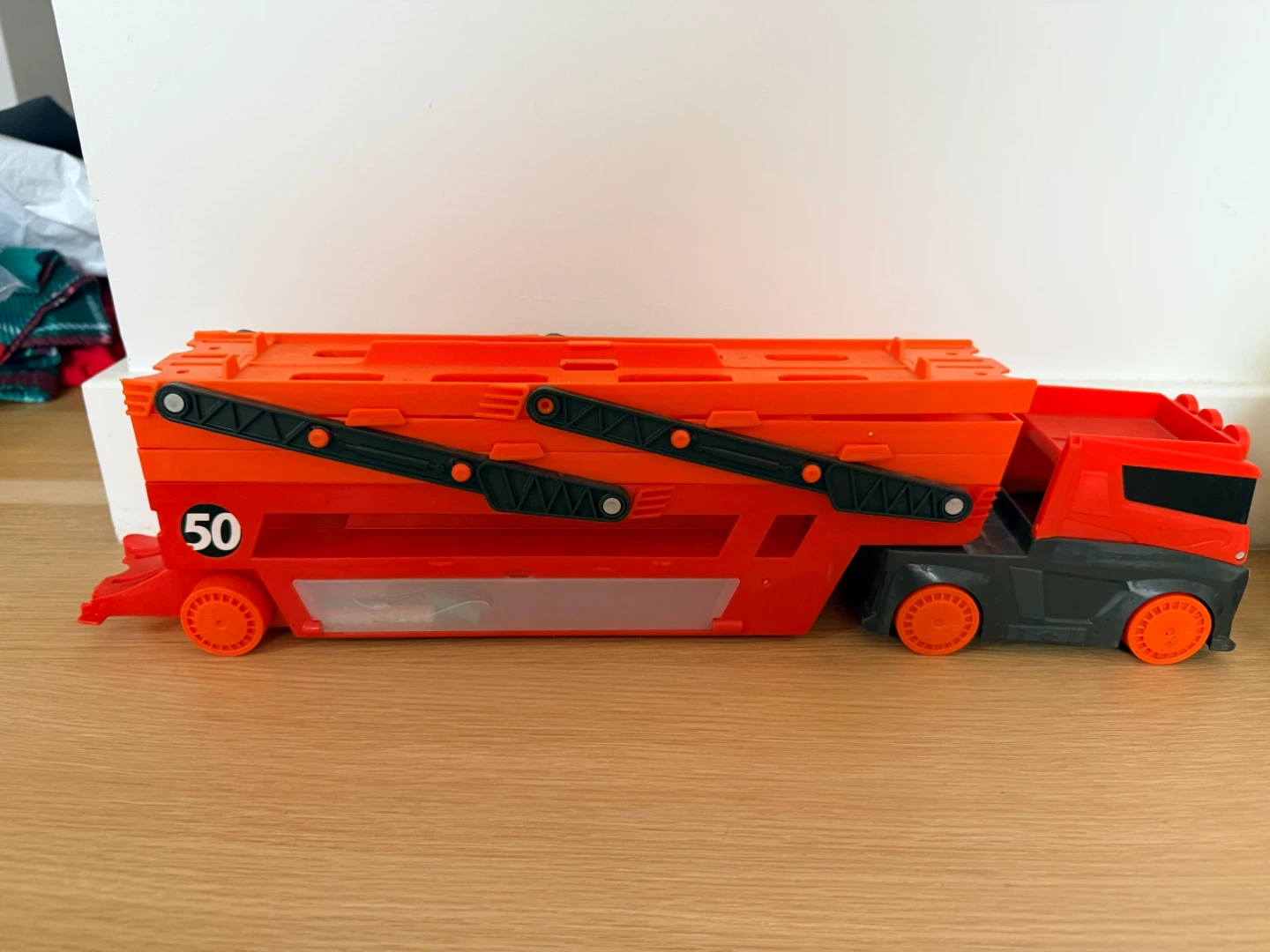 Hot Wheels Orange Car Carrier Truck - photo 3