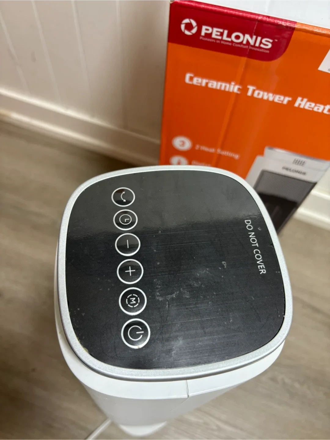 Pelonis Ceramic Tower Heater - Like New! image indicator(3)