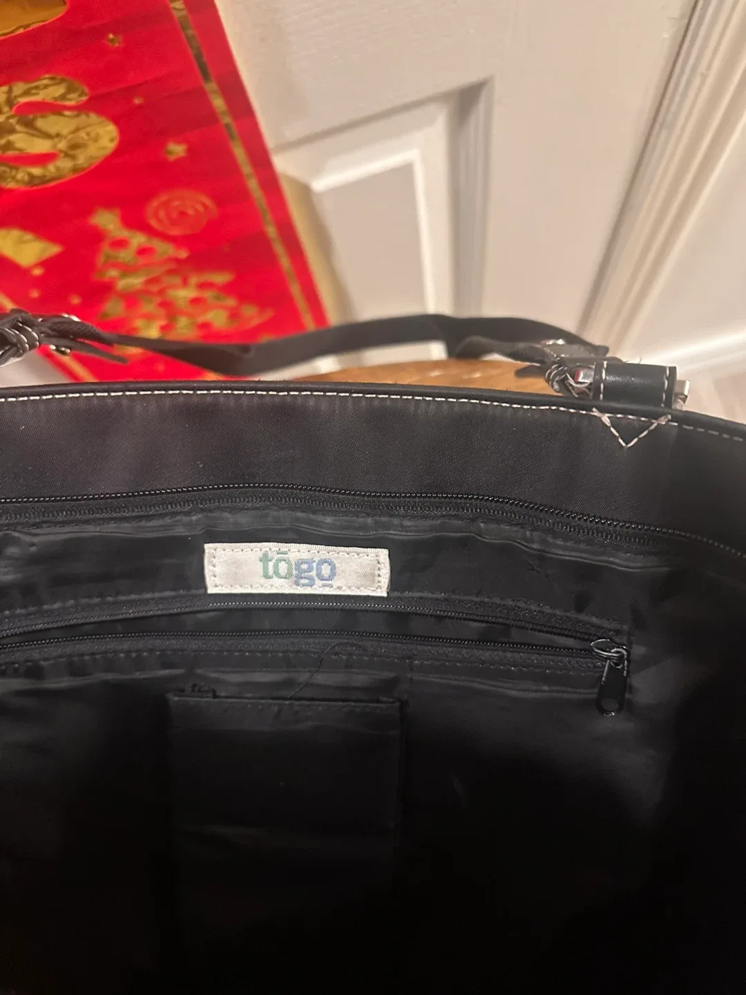 Togo Black Tote Bag image indicator(4)