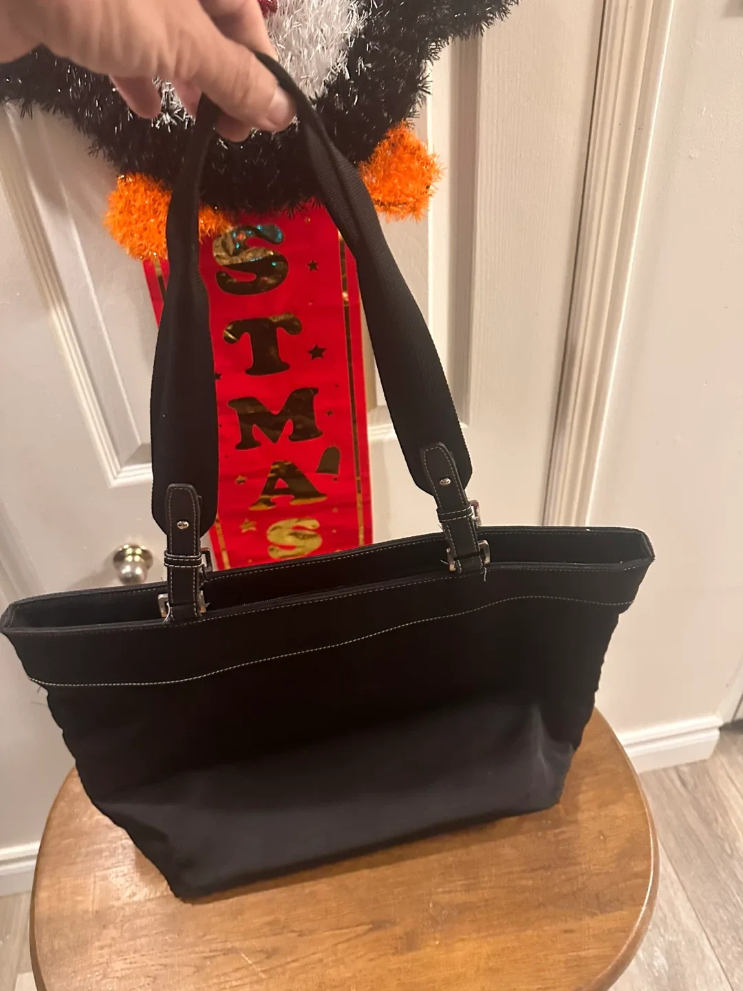 Togo Black Tote Bag image indicator(2)