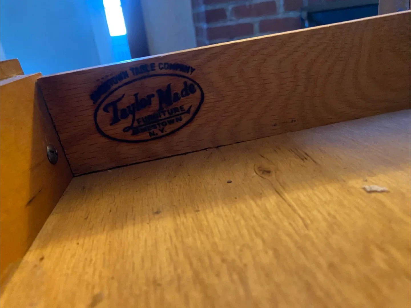 Small Vintage desk $150 image indicator(5)