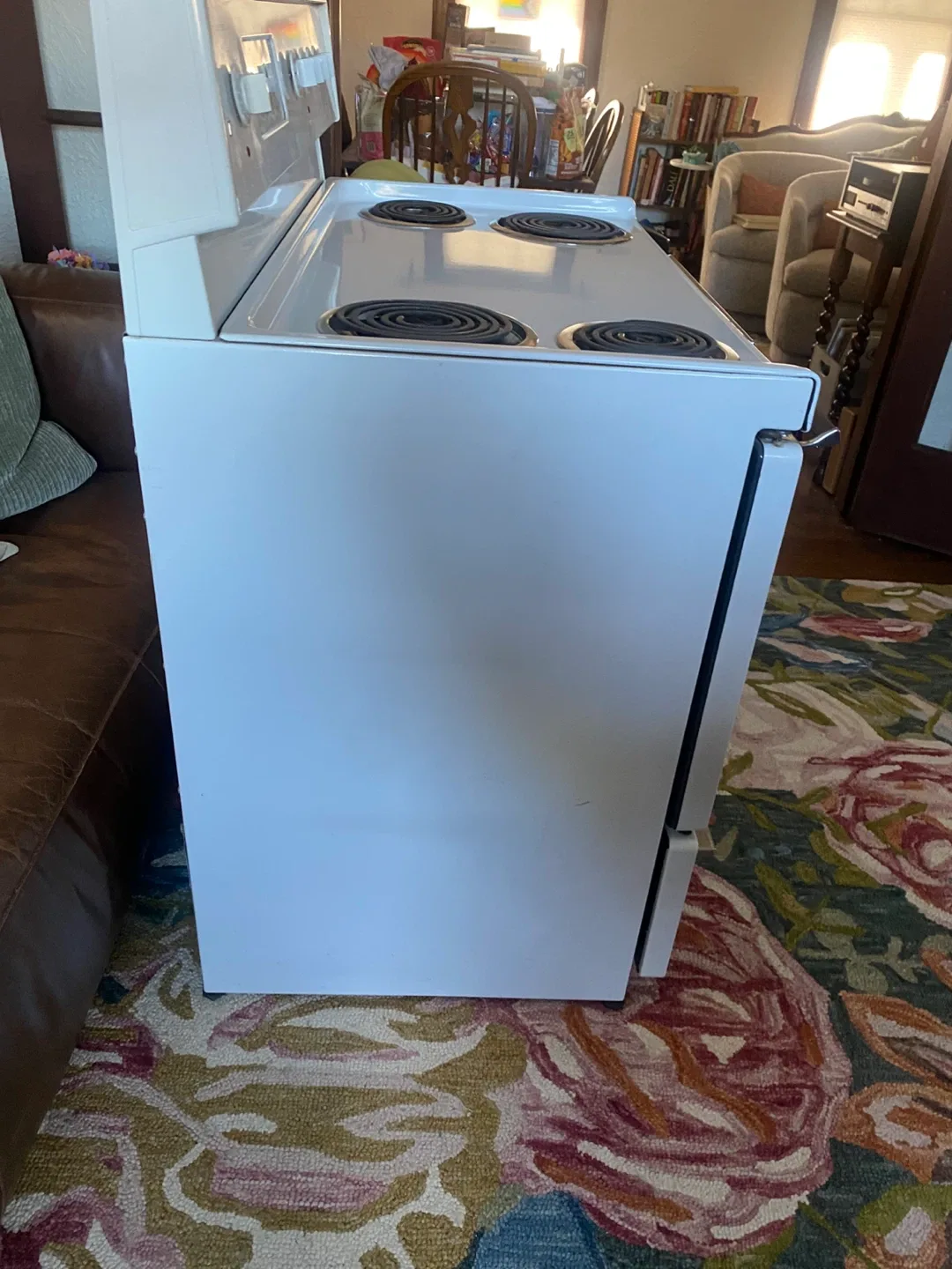 GE Electric range/oven $250 image indicator(3)