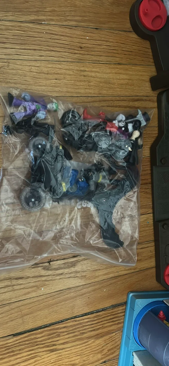 ZOOB BuilderZ, Batman Playset & Black Bathroom Mirror