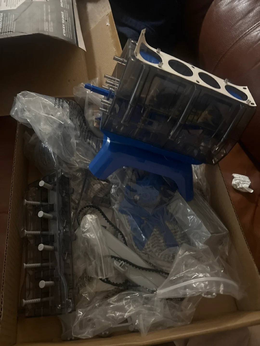 4-Stroke Cycle Engine Model Kit image indicator(2)