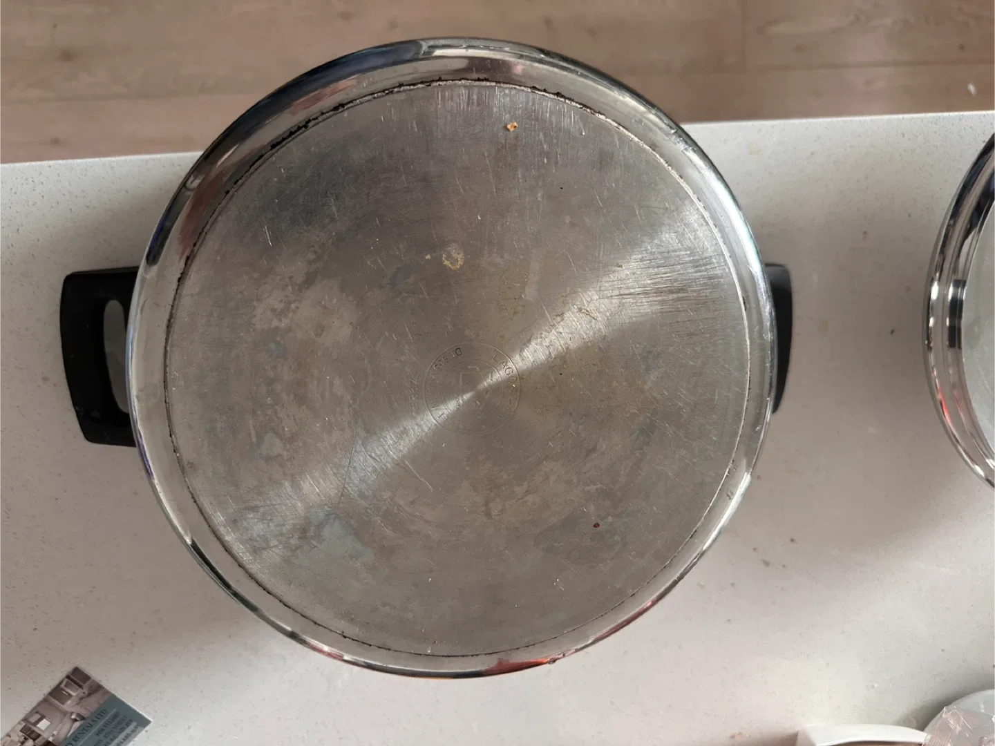 Lagostina Stainless Steel Pot with Lid image indicator(3)