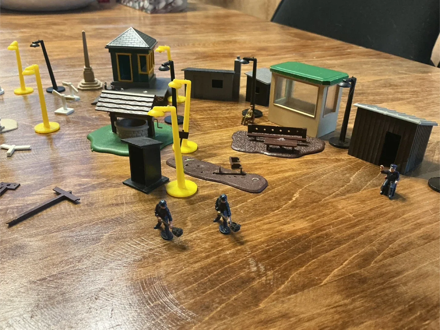 Lots o’ Vintage Toy Train Station Accessories ! image indicator(5)