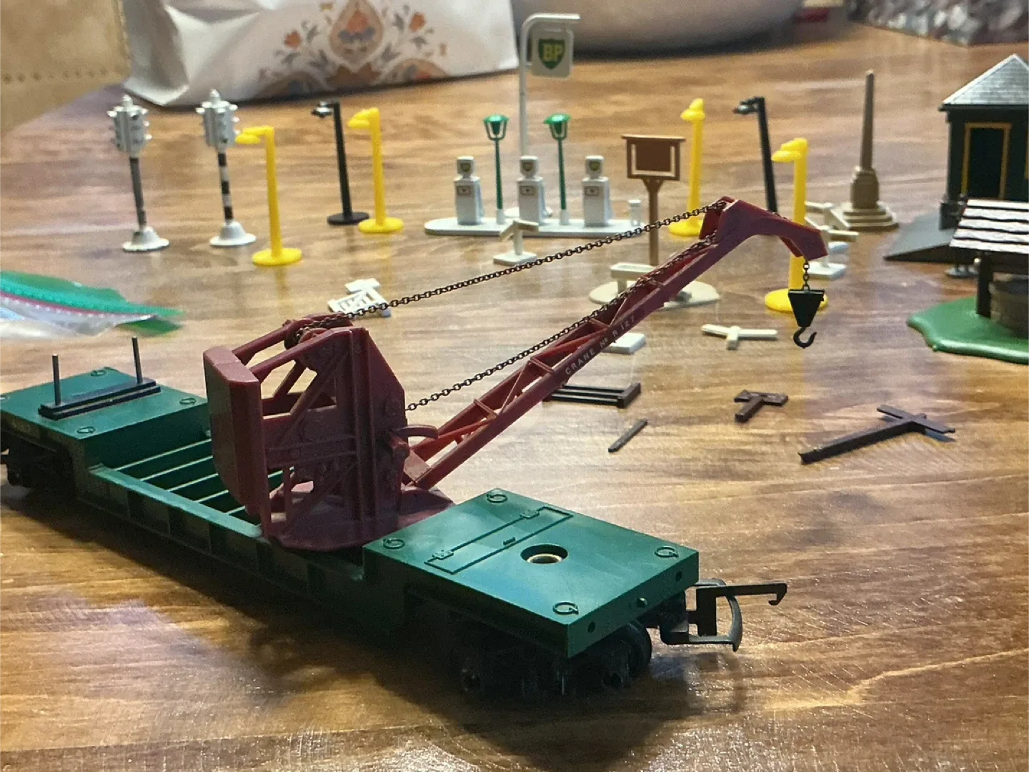 Lots o’ Vintage Toy Train Station Accessories ! image indicator(9)