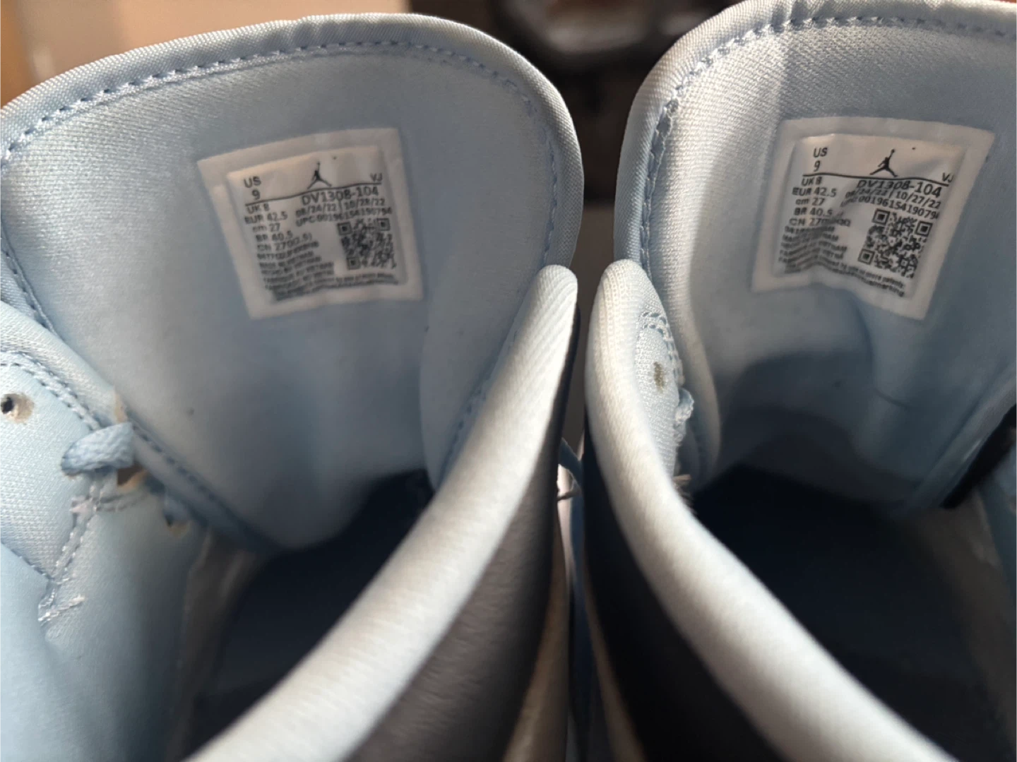 Air Jordan 1 Mid SE Ice Blue Size 9 - photo 4