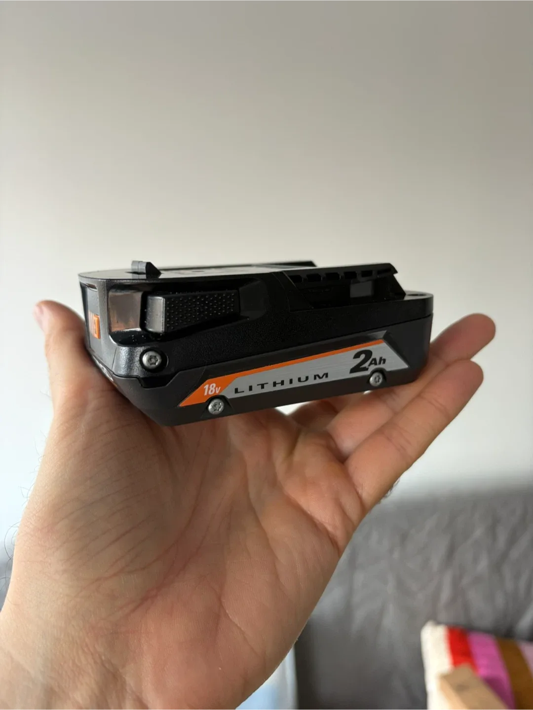 New: RIDGID 18V Lithium-Ion 2.0 Ah Battery image indicator(5)