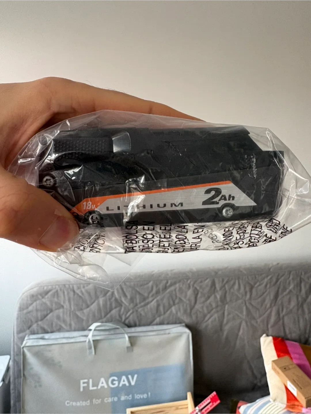 New: RIDGID 18V Lithium-Ion 2.0 Ah Battery image indicator(3)