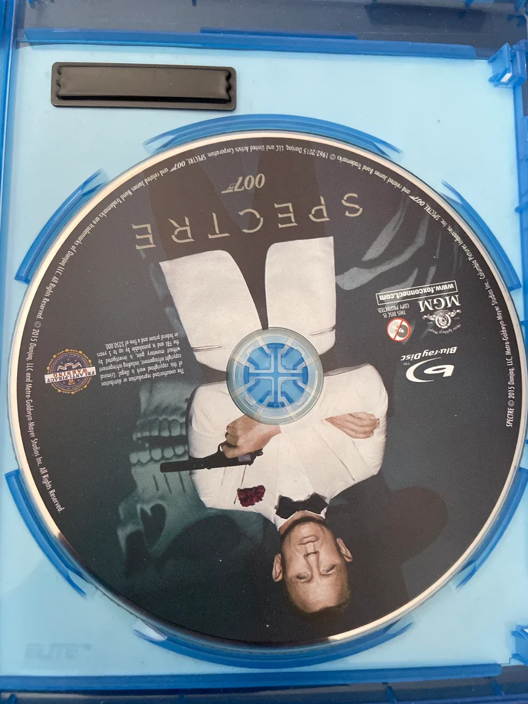 Spectre 007 Blu-Ray + Digital HD image indicator(3)