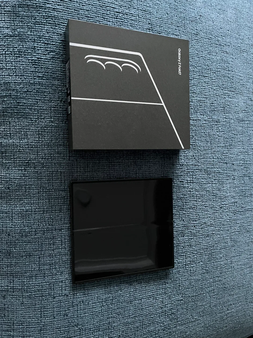 Samsung Galaxy Z Fold7 Jet Black 512GB - Like New!