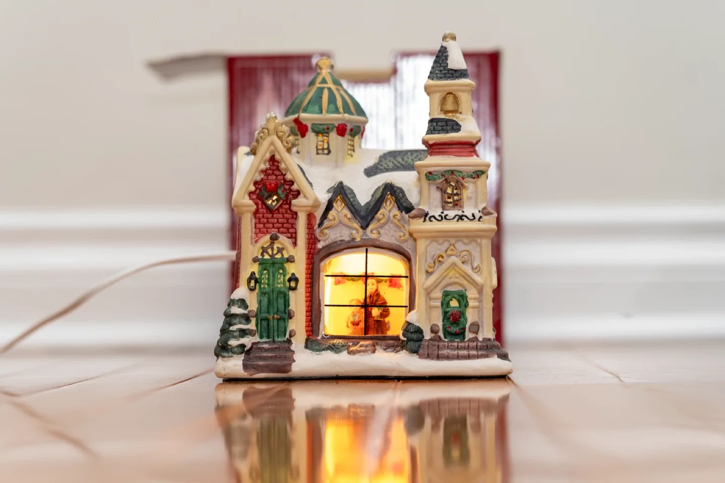 Porcelain Christmas Village Collection image indicator(4)