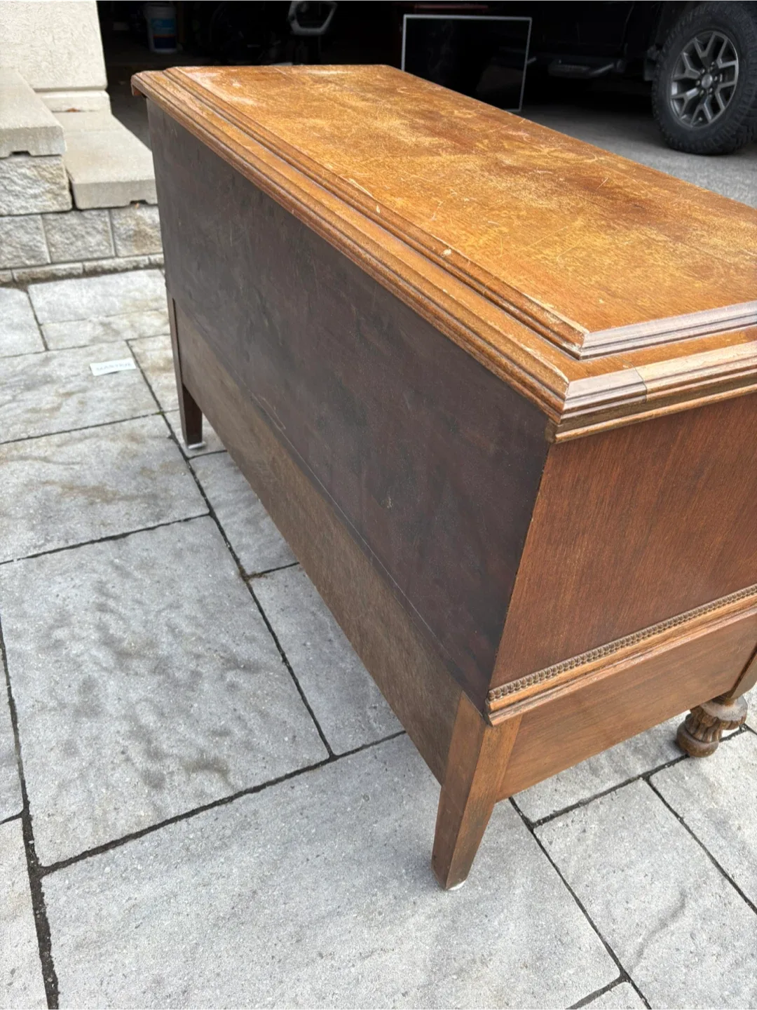 Antique Wooden Chest image indicator(3)