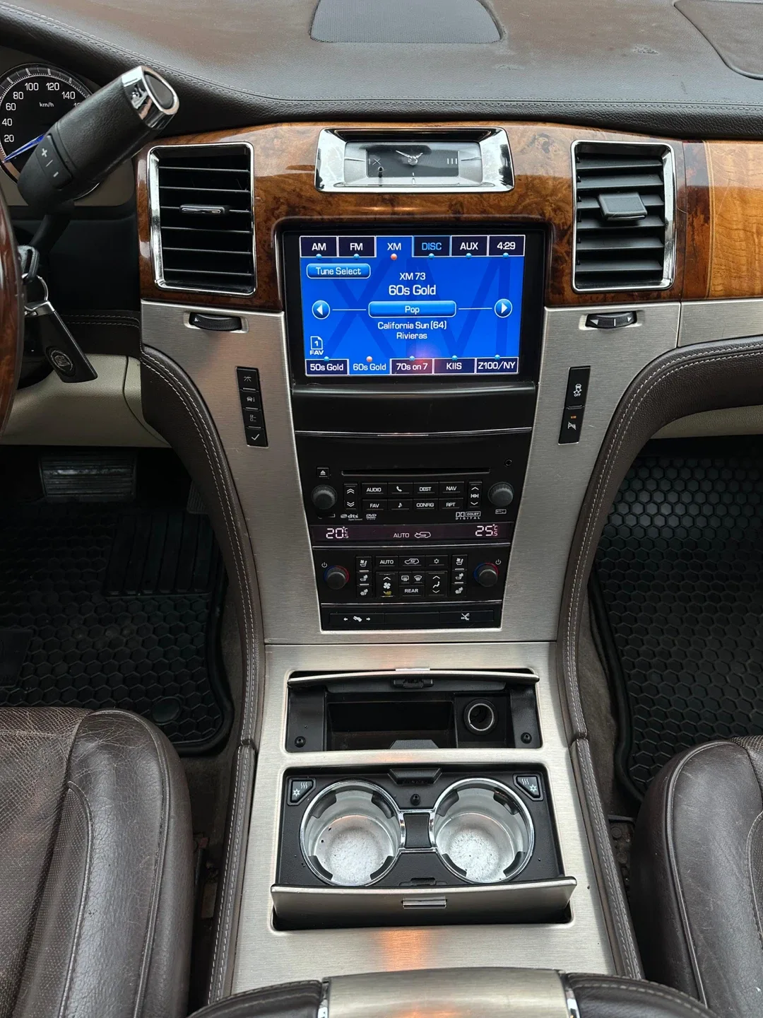 2013Cadillac Escalade ESV Platinum image indicator(7)