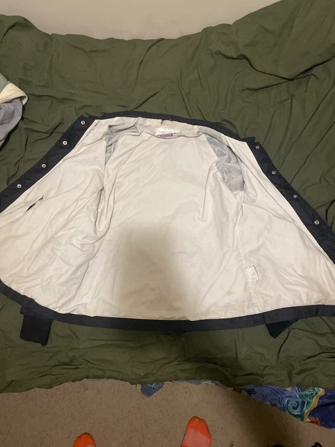 Torque Black windbreaker image indicator(2)