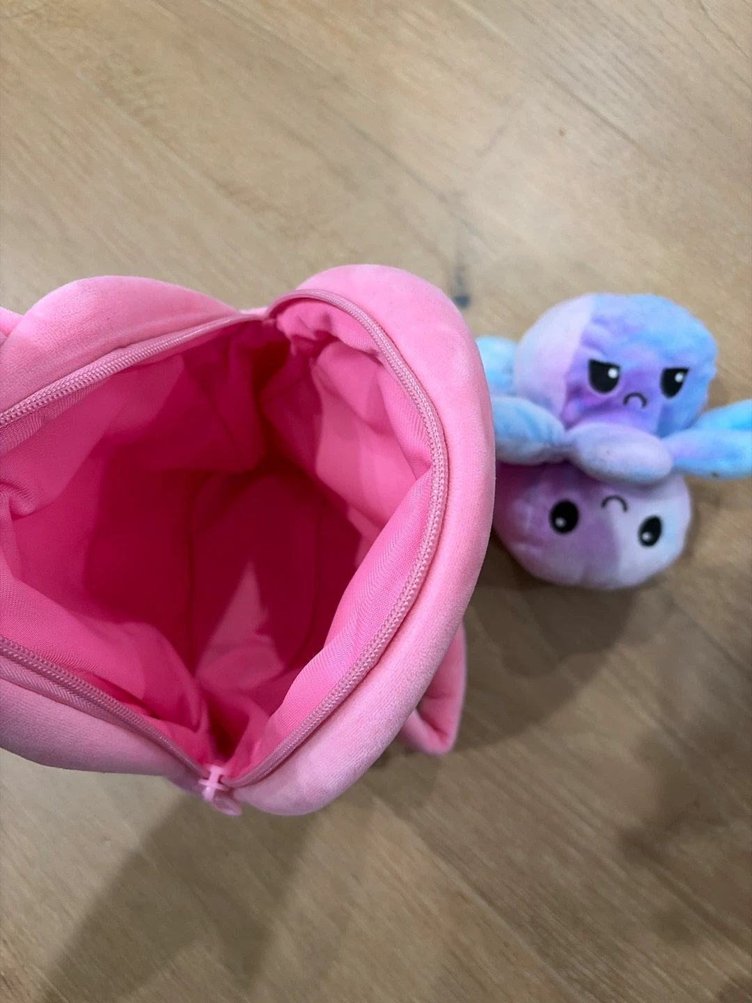 Reversible Octopus Plushie & Pink Backpack - photo 3