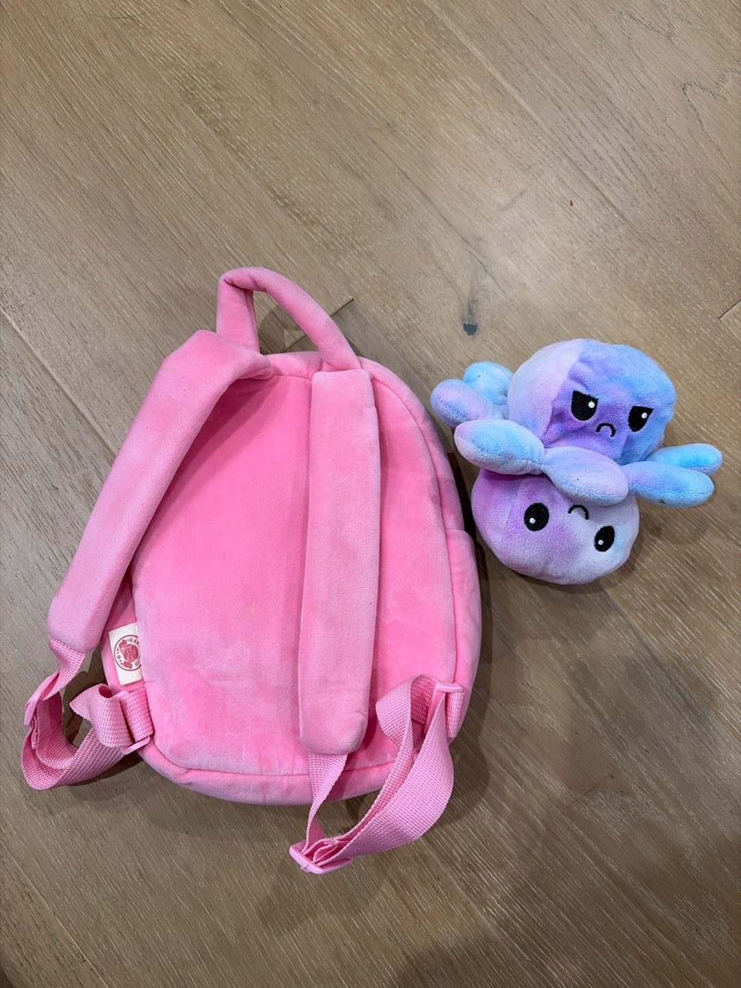 Reversible Octopus Plushie & Pink Backpack - photo 2