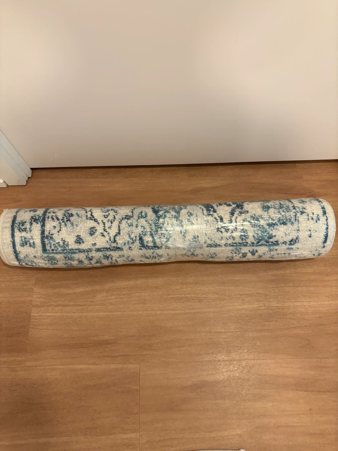 Quality Vintage Distressed Rug 2'7"x9' Grey/Blue - photo 2