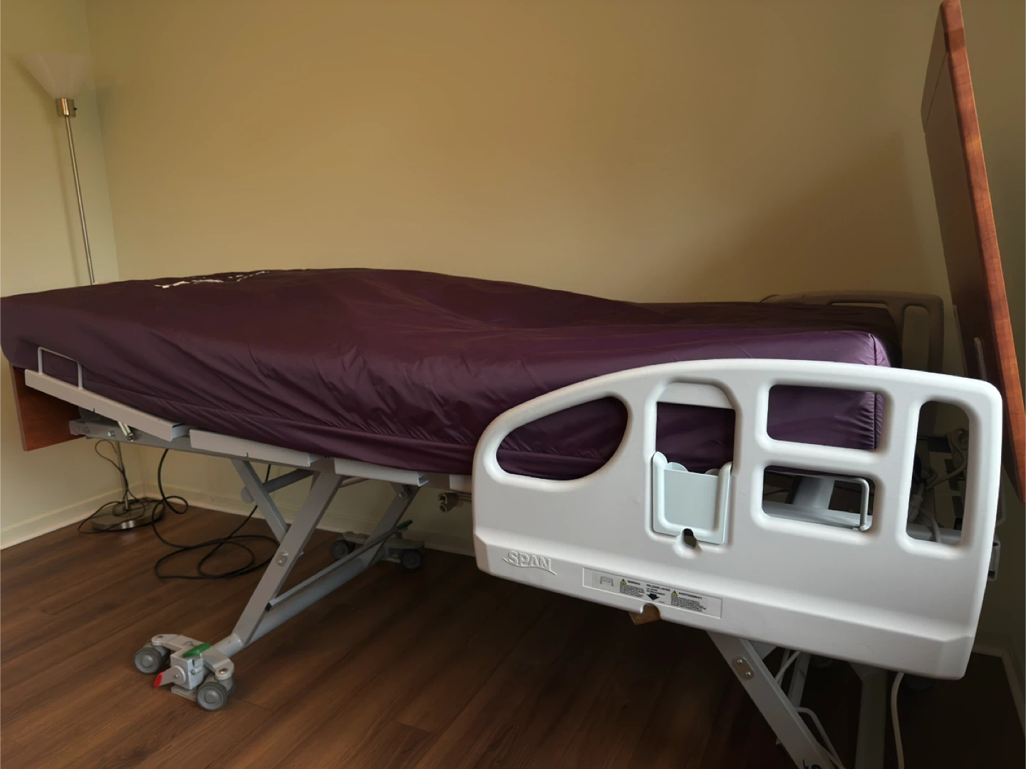 Span Encore bed with PressureGuard Easy Air LR
