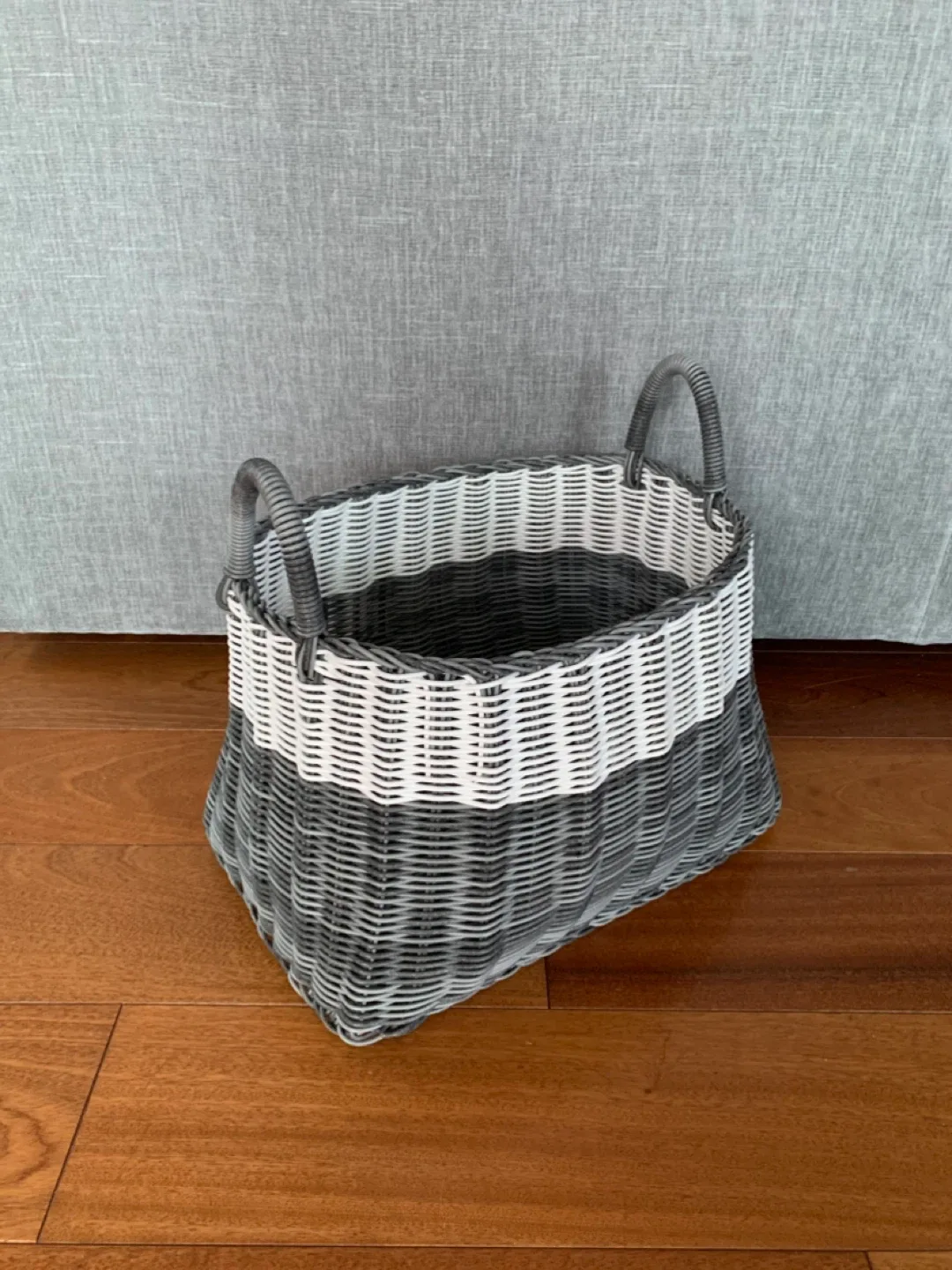 Plastic Woven Storage Basket with Handles