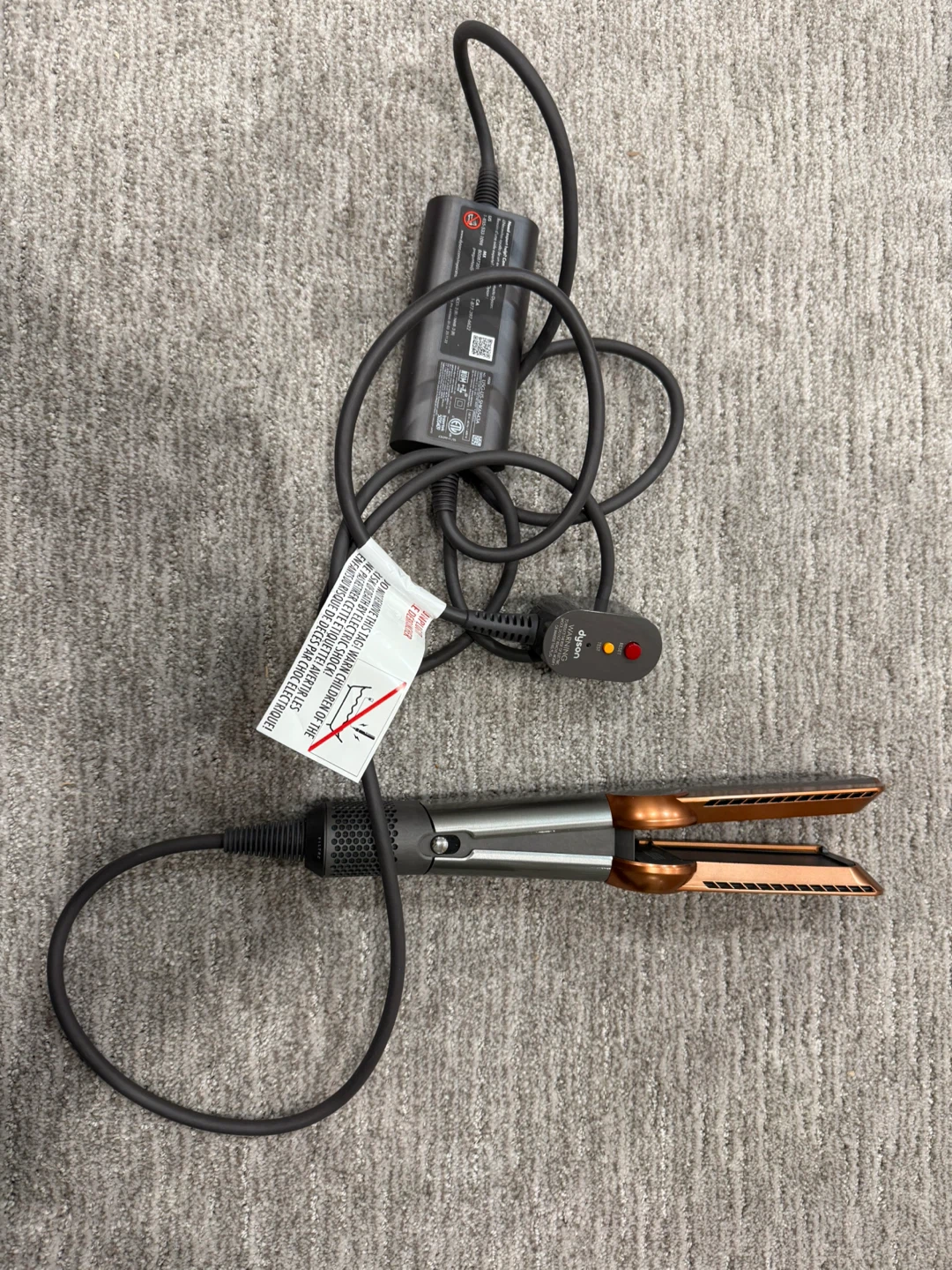 Dyson Airstrait straightener - photo 4