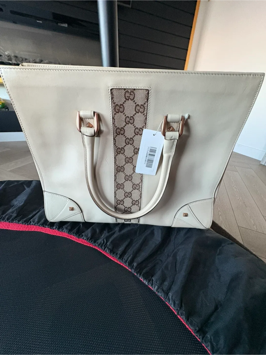 Gucci Tote Bag - Beige image indicator(3)