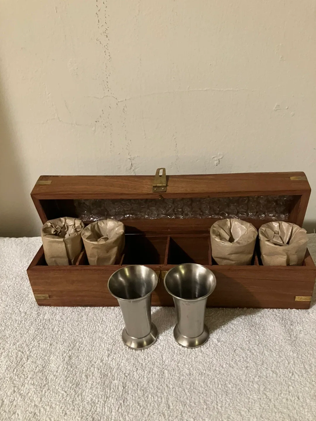 New Set 6 Pewter Beakers in wood box and 2 free gifts