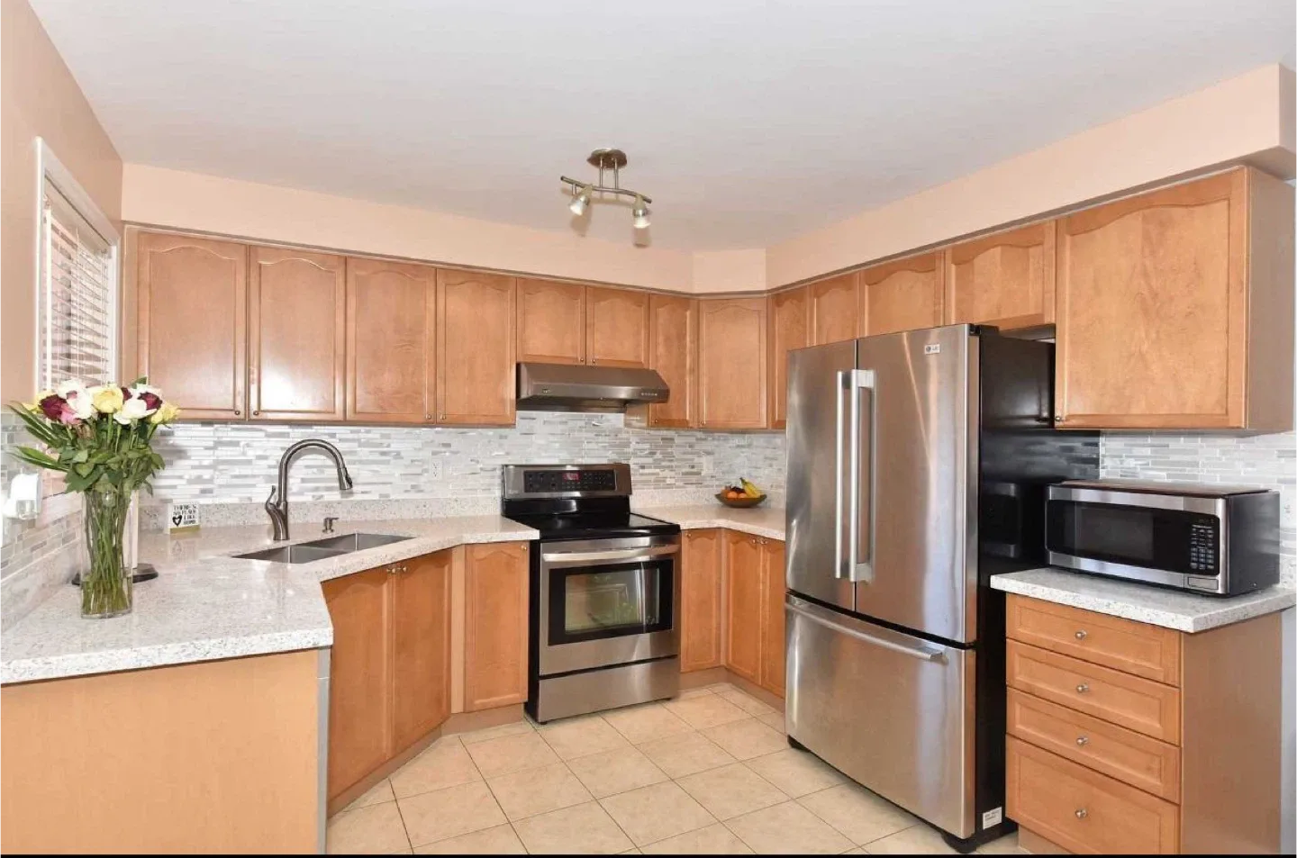 3 Bedroom House for Renting image indicator(5)