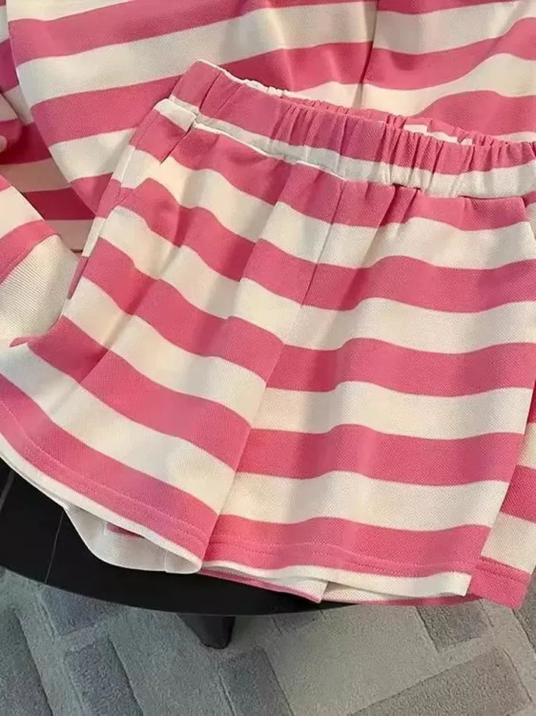 Pink & White Striped Lounge Set - Comfy & Stylish! image indicator(3)