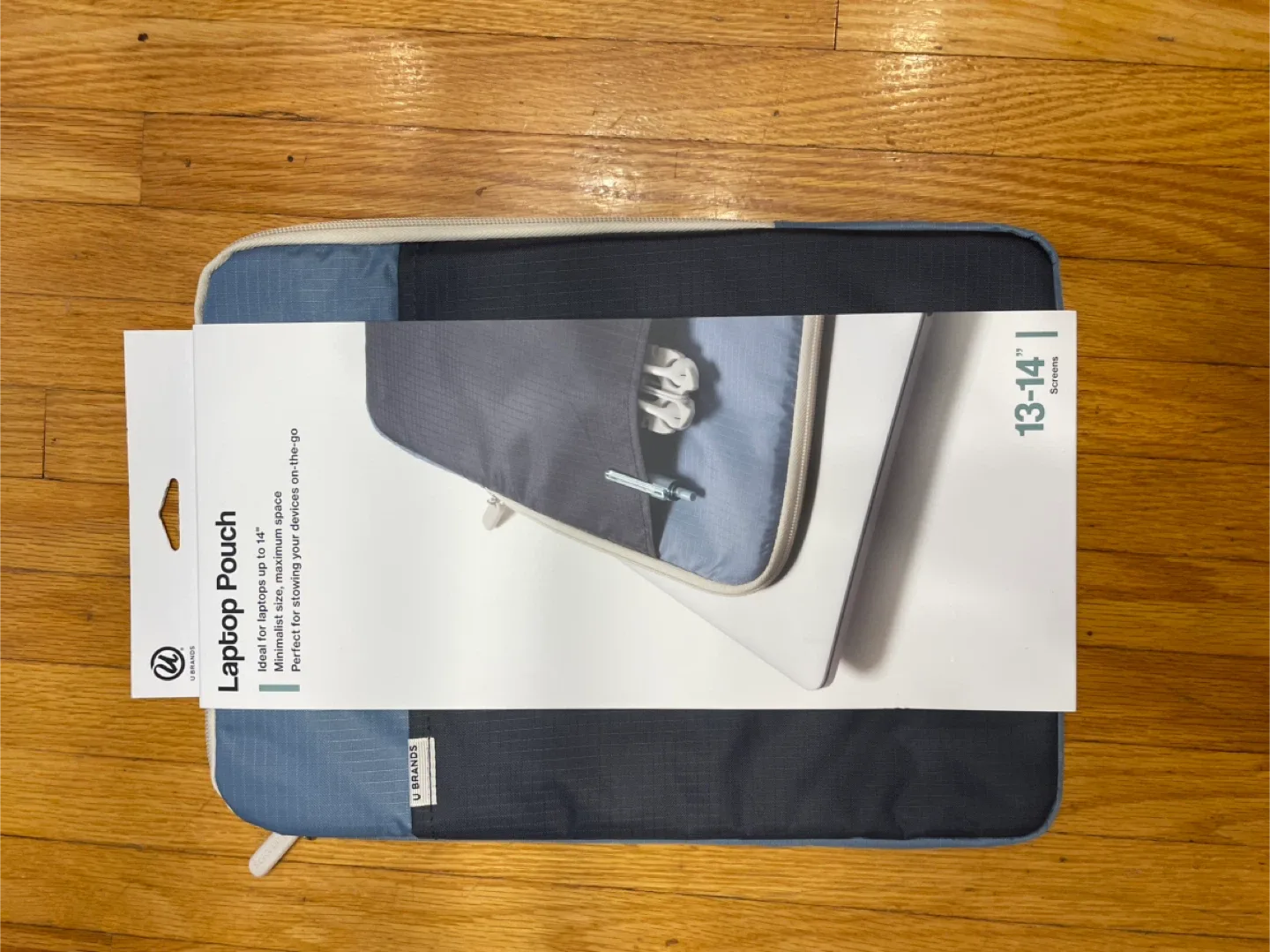 Up&Up Tablet Sleeve image indicator(4)