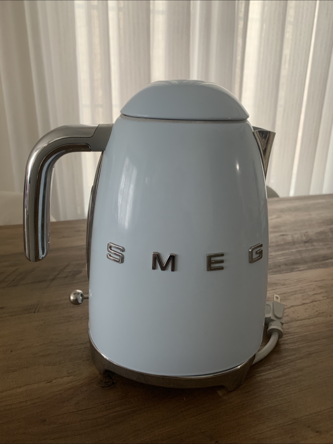 Smeg Kettle - light blue (Foe display only )