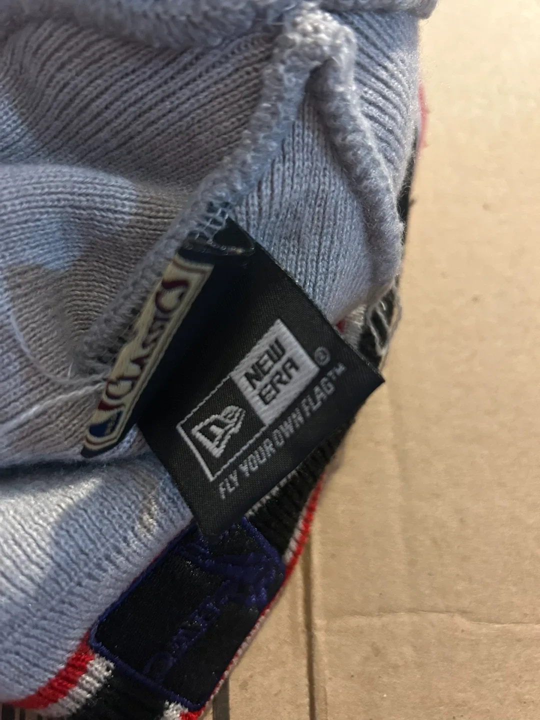 New Era Toronto Raptors Pom Pom Beanie image indicator(4)