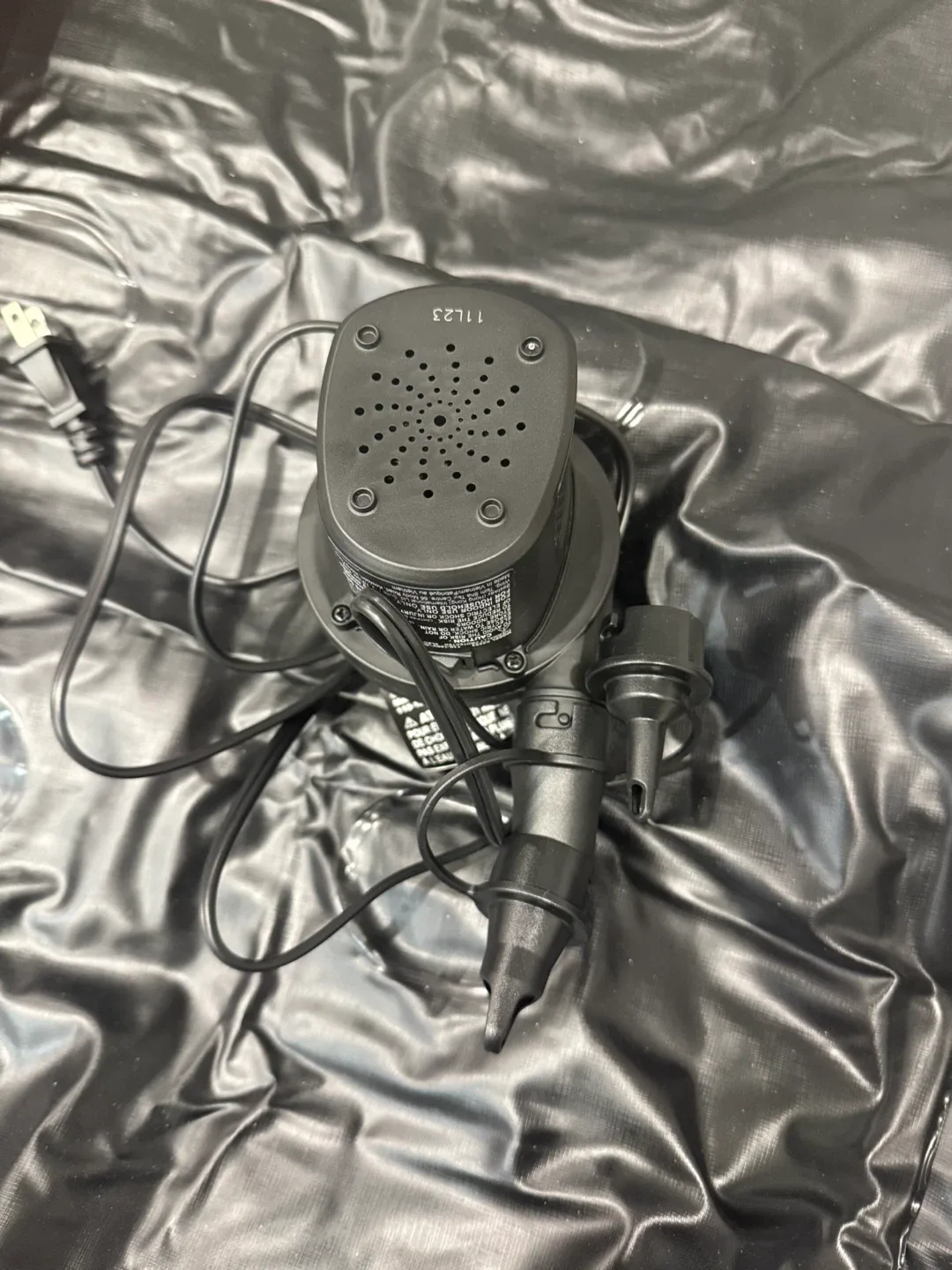 Ozark Trail Twin Size Inflatable Air Bed Mattress with Pump image indicator(3)