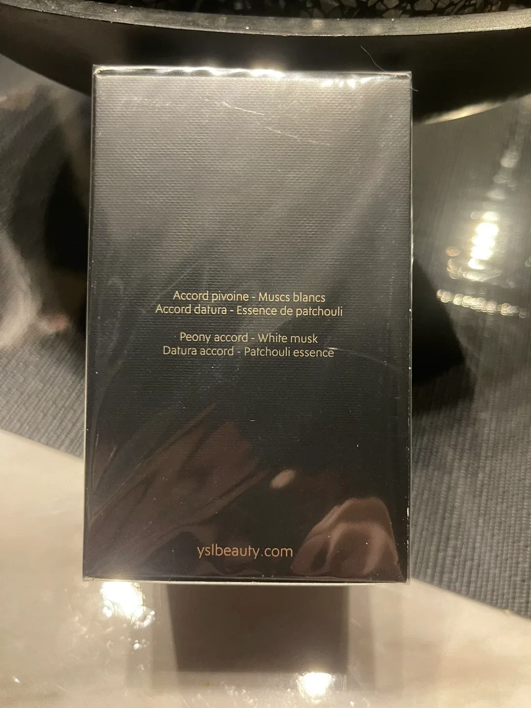 Yves Saint Laurent Mon Paris Eau de Parfum 90ml image indicator(3)